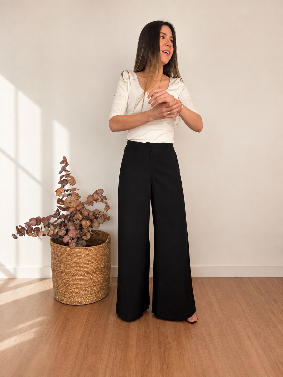 Pantalón Palazzo con pretina y cintura atrás elastizada Negro